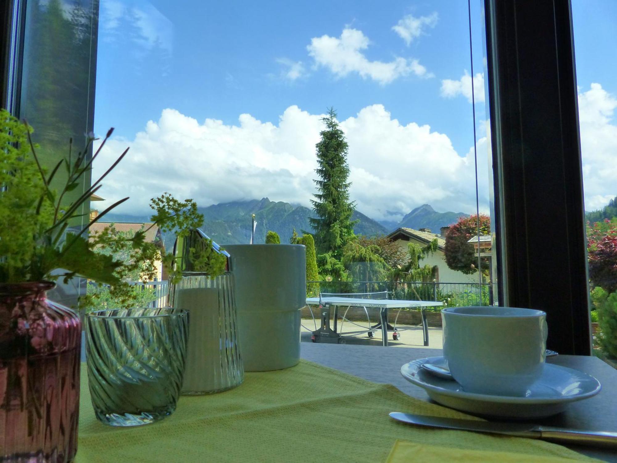 Hotel Garni Zerzer Serfaus Bagian luar foto