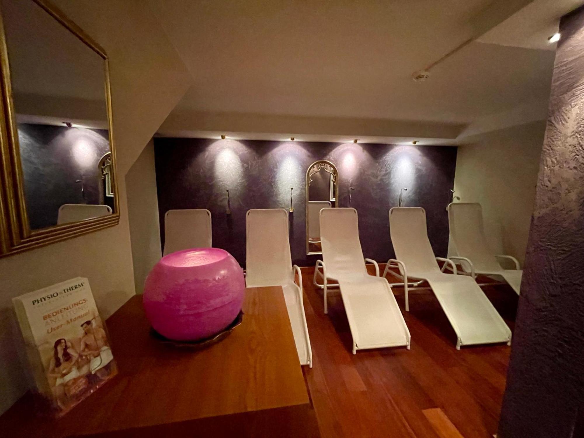 Hotel Garni Zerzer Serfaus Bagian luar foto