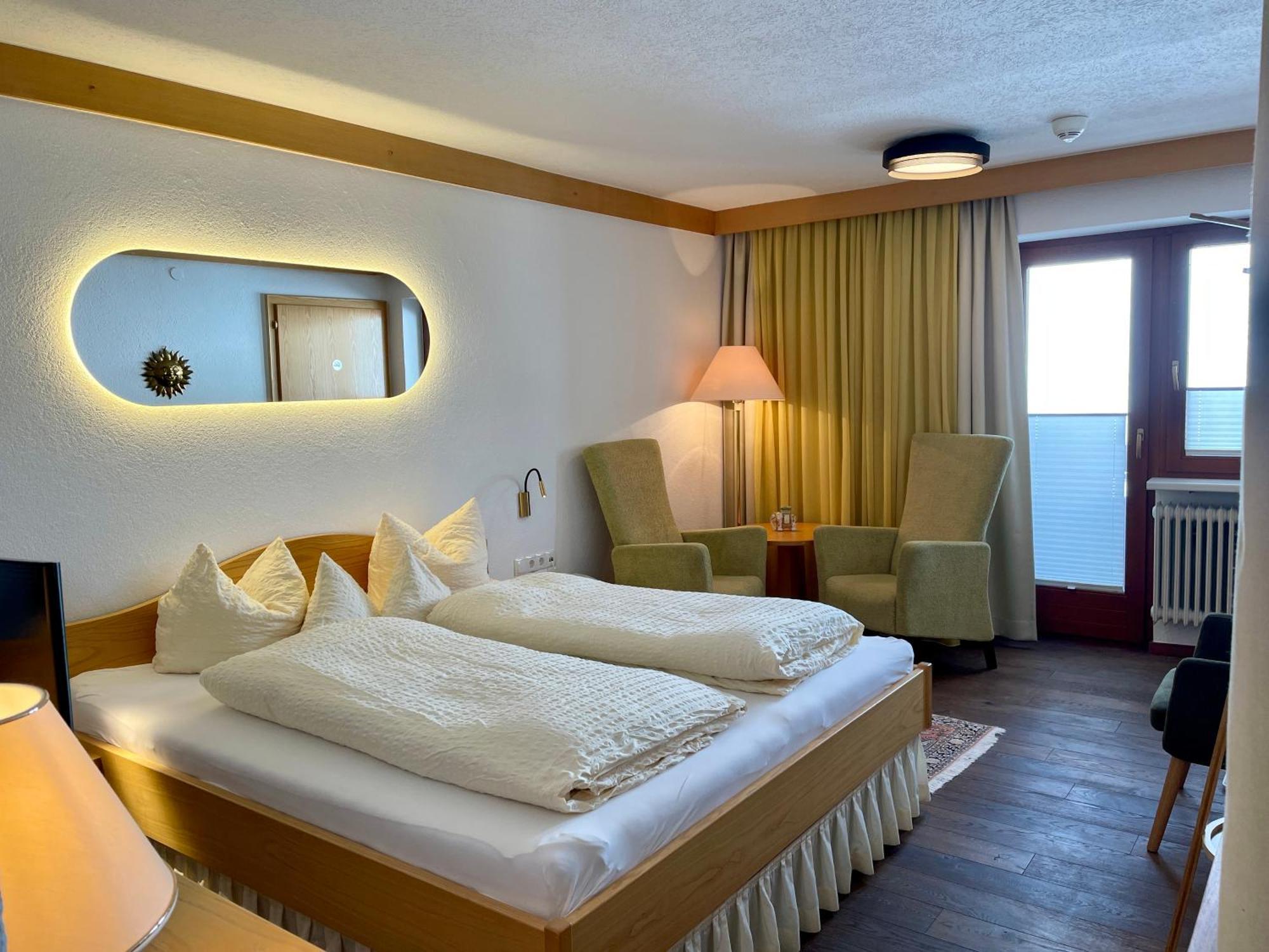 Hotel Garni Zerzer Serfaus Bagian luar foto