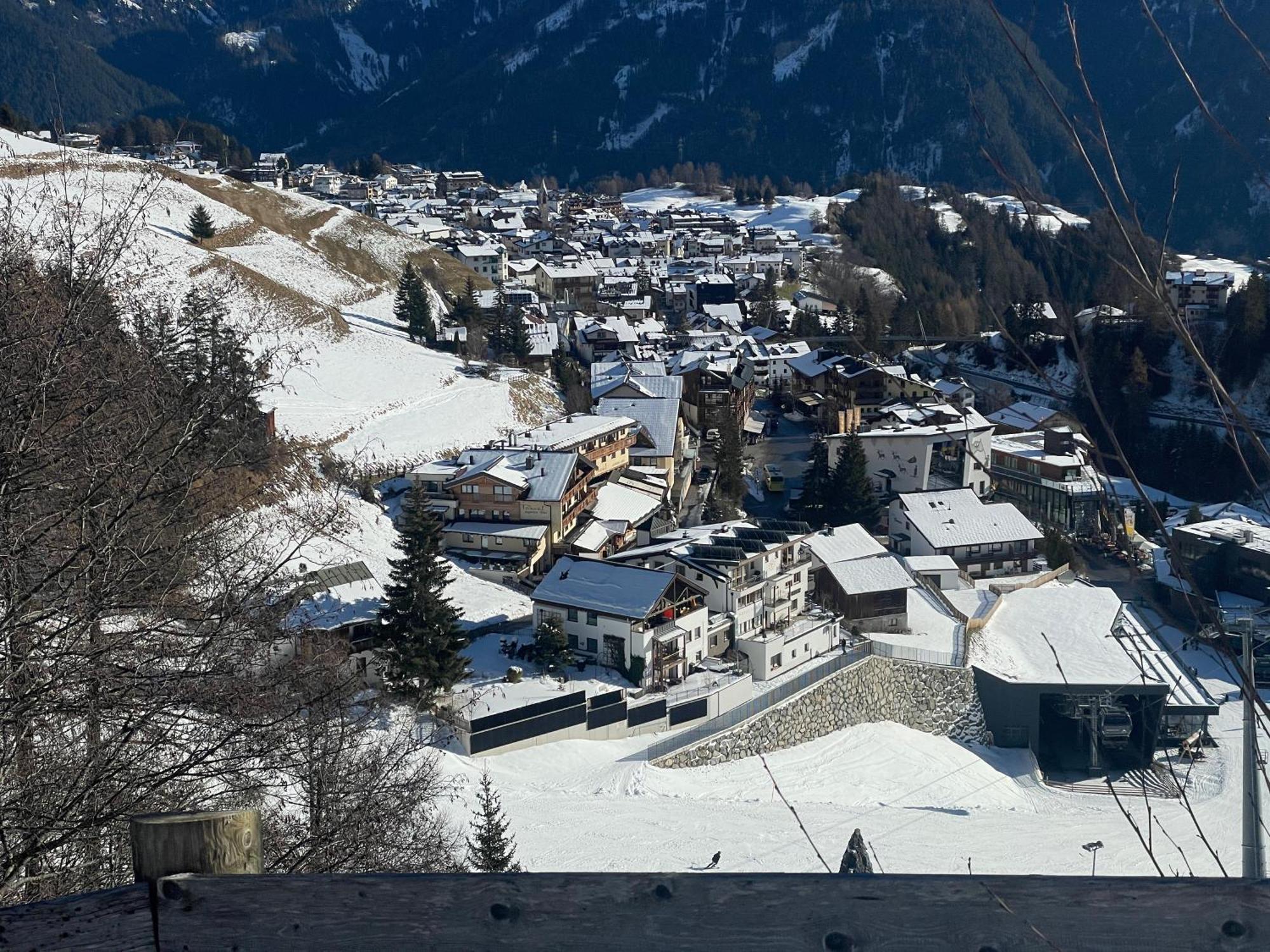 Hotel Garni Zerzer Serfaus Bagian luar foto