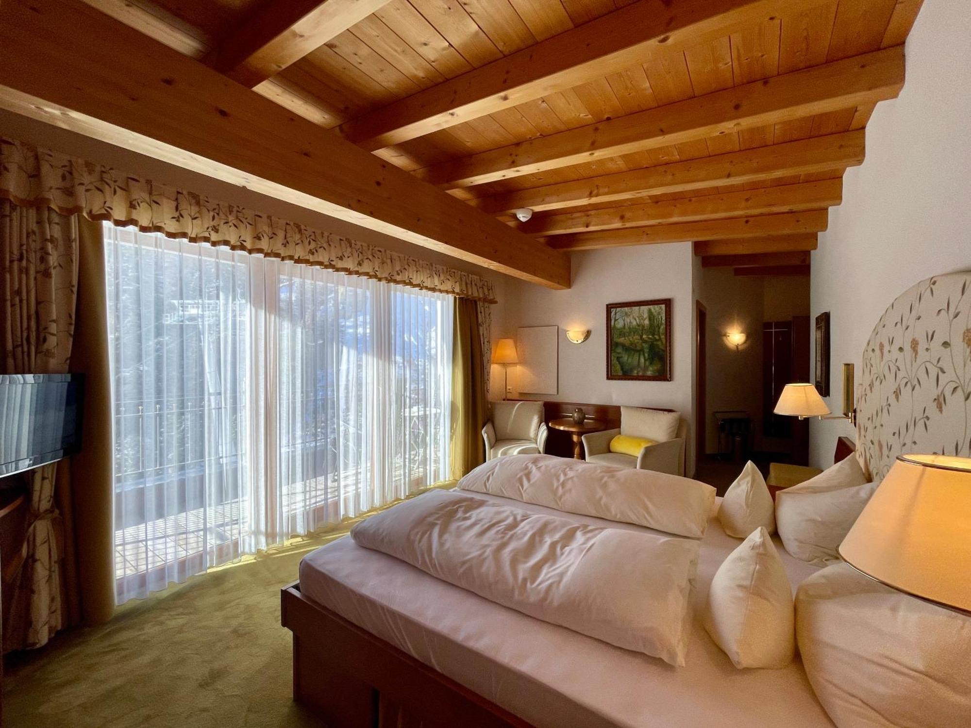 Hotel Garni Zerzer Serfaus Bagian luar foto